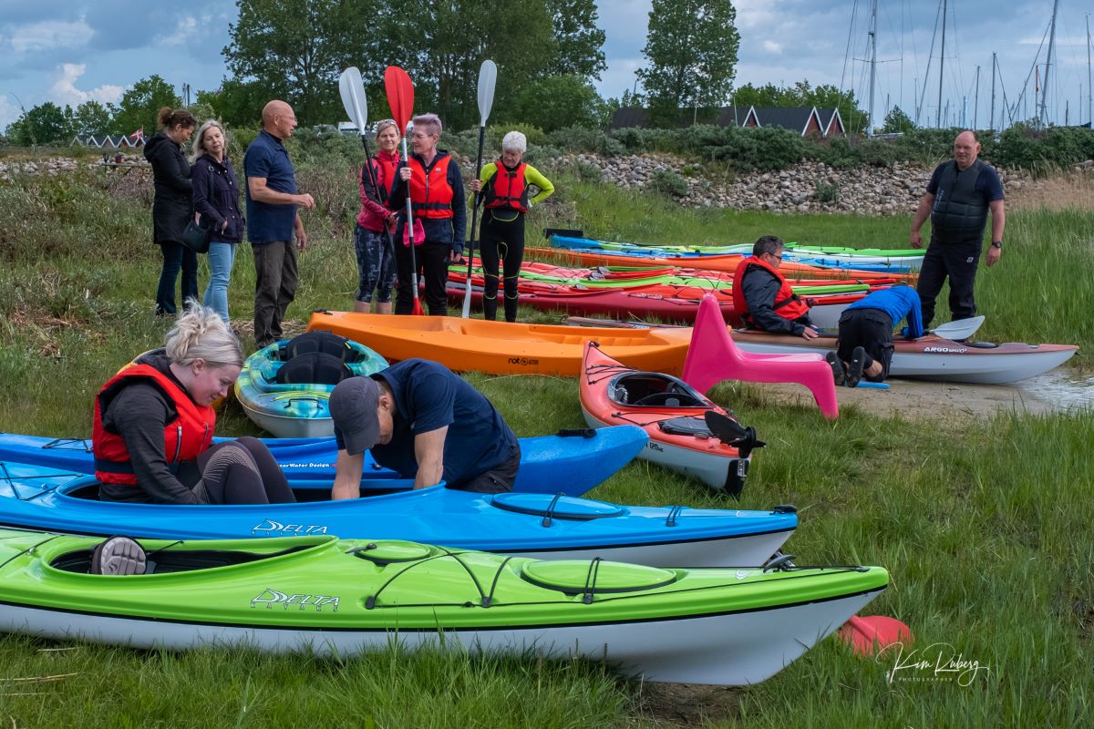 Prøv at ro kajak - ved i Hørby havn fritidskajakker